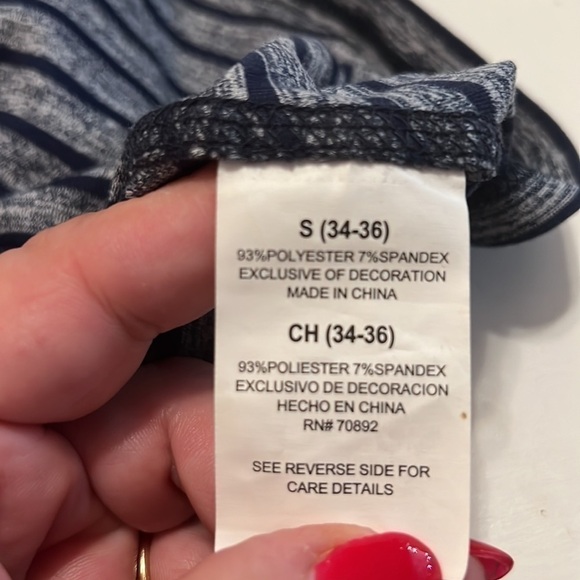 𝅺HIND HYDRA Small Woman’s 1/4 zip pullover - Picture 11 of 12